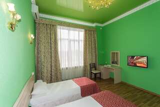 Гостиница Славянка Краснодар  Стандартный двухместный номер  с 1 кроватью или 2 отдельными кроватями-12